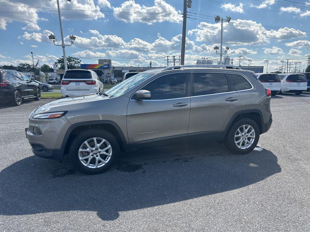 used 2017 Jeep Cherokee car, priced at $15,969