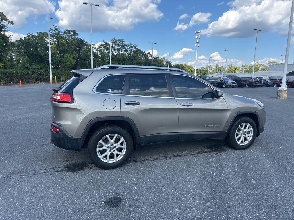 used 2017 Jeep Cherokee car, priced at $15,969