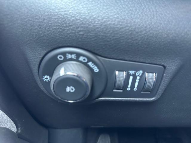 new 2025 Jeep Compass car, priced at $26,431