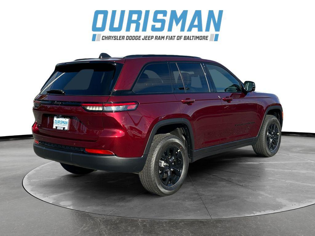 new 2025 Jeep Grand Cherokee car, priced at $40,653
