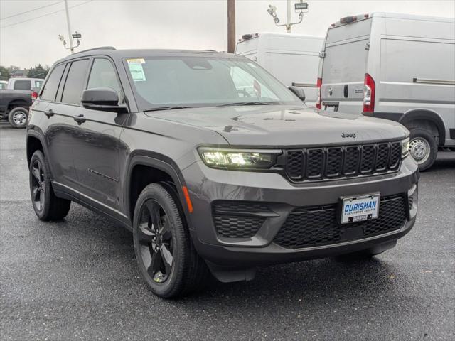 new 2025 Jeep Grand Cherokee car, priced at $41,574