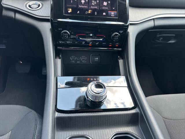 used 2023 Jeep Grand Cherokee car, priced at $31,000