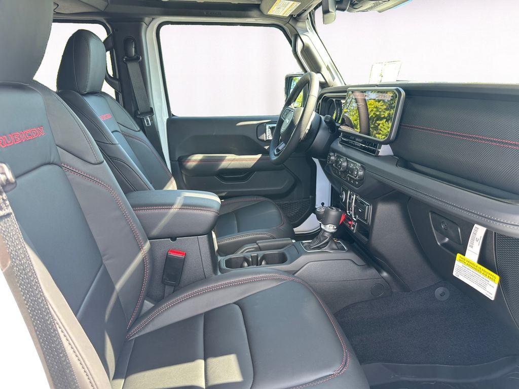 new 2025 Jeep Wrangler car, priced at $62,999