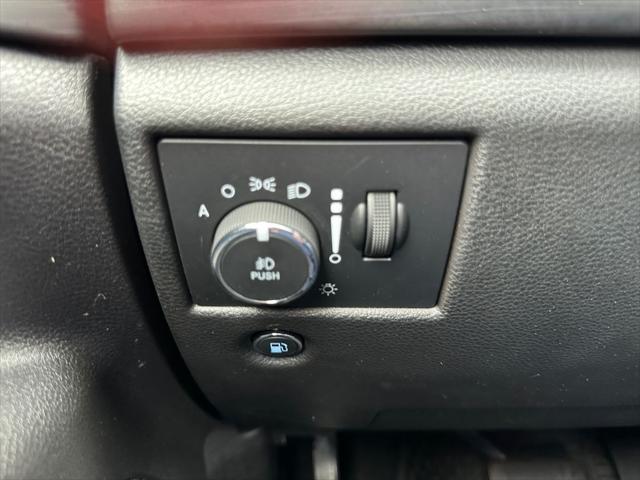 used 2021 Jeep Grand Cherokee car, priced at $29,703