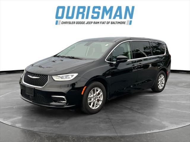 used 2024 Chrysler Pacifica car, priced at $30,000