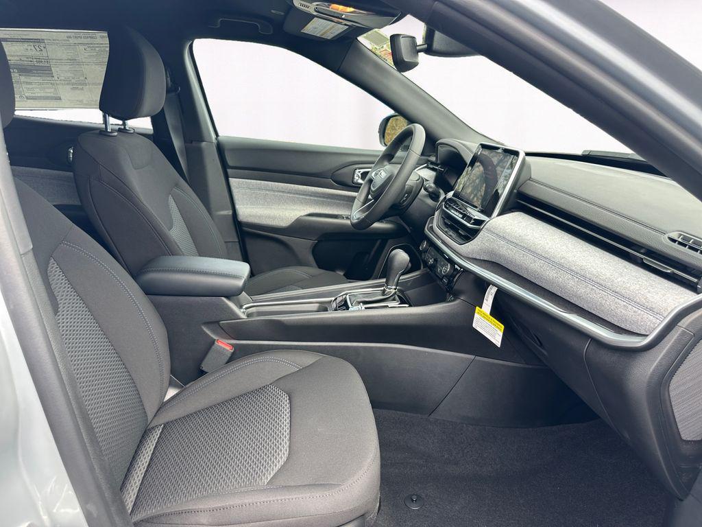 new 2025 Jeep Compass car, priced at $24,787