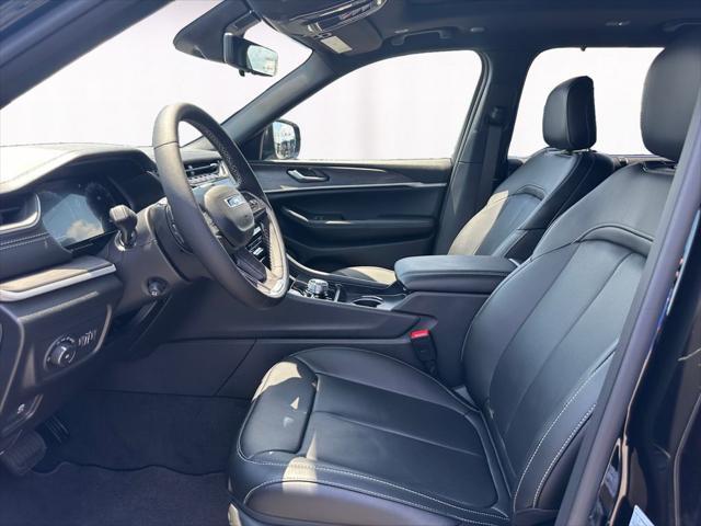 new 2025 Jeep Grand Cherokee L car, priced at $45,085