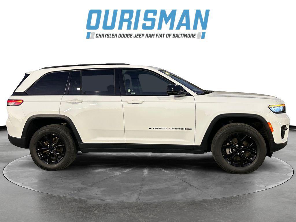 used 2024 Jeep Grand Cherokee car, priced at $26,500