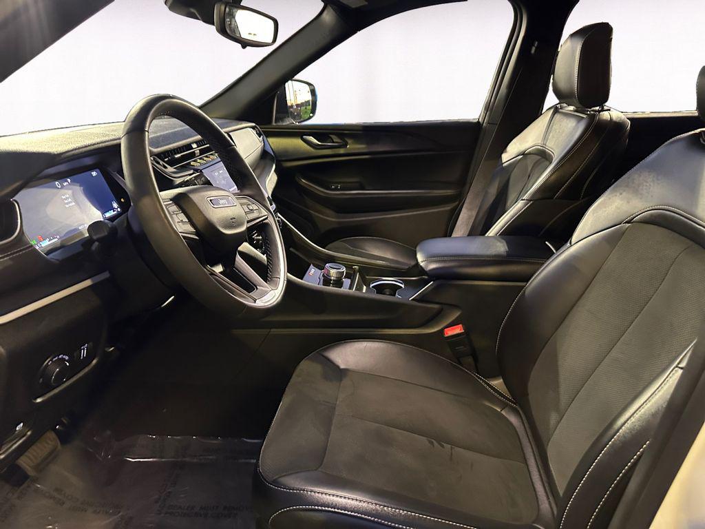 used 2024 Jeep Grand Cherokee car, priced at $26,500