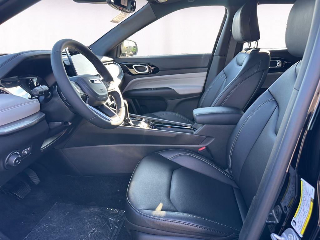 new 2026 Jeep Compass car, priced at $27,679
