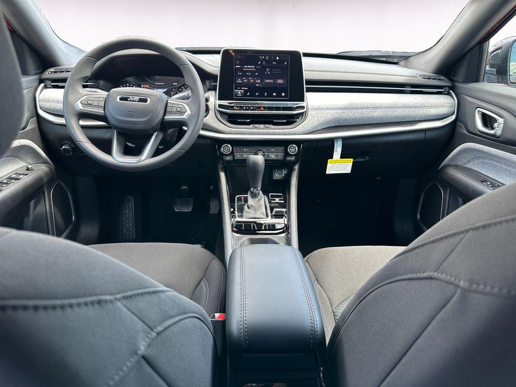 new 2025 Jeep Compass car, priced at $25,222