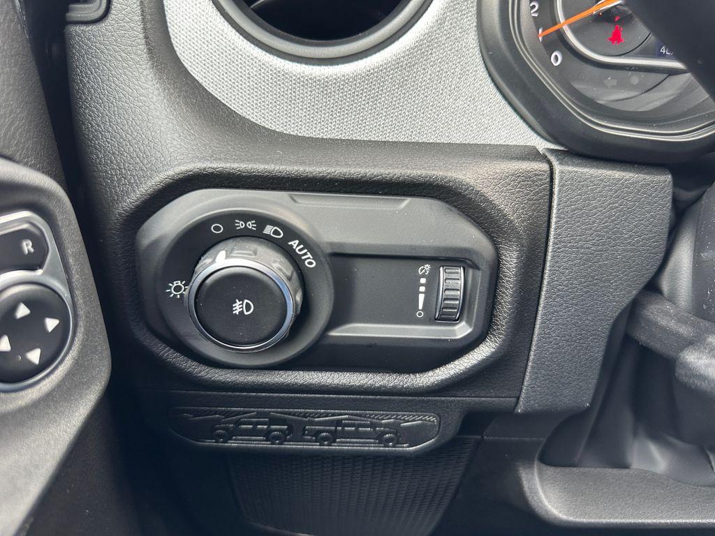 new 2025 Jeep Wrangler car, priced at $40,948