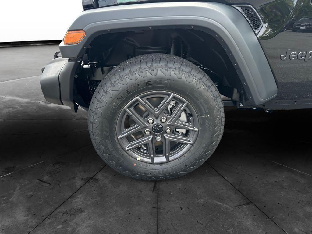 new 2025 Jeep Wrangler car, priced at $40,948