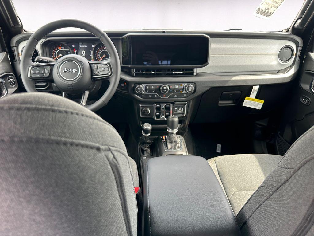new 2025 Jeep Wrangler car, priced at $40,948
