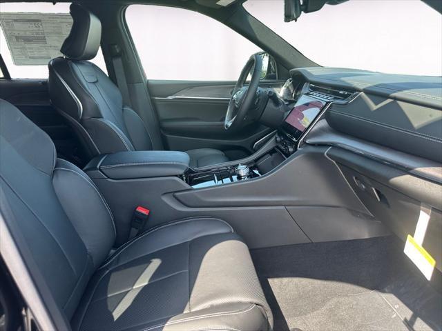 new 2025 Jeep Grand Cherokee car, priced at $57,392