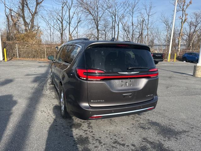 used 2022 Chrysler Pacifica car, priced at $24,000