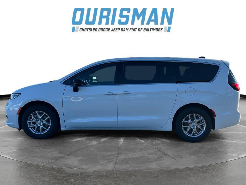 new 2026 Chrysler Pacifica car, priced at $39,340