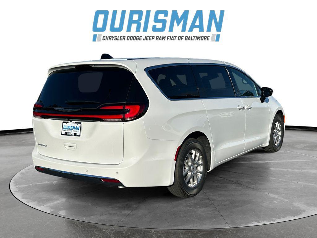 new 2026 Chrysler Pacifica car, priced at $39,340