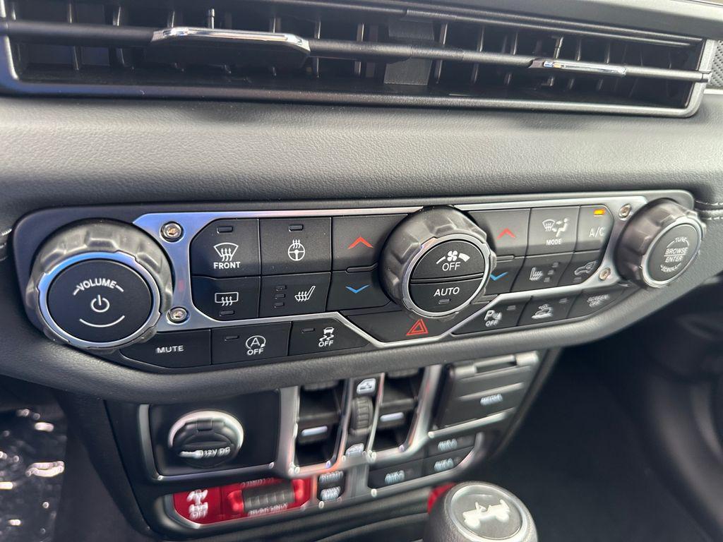 new 2025 Jeep Wrangler car, priced at $56,050