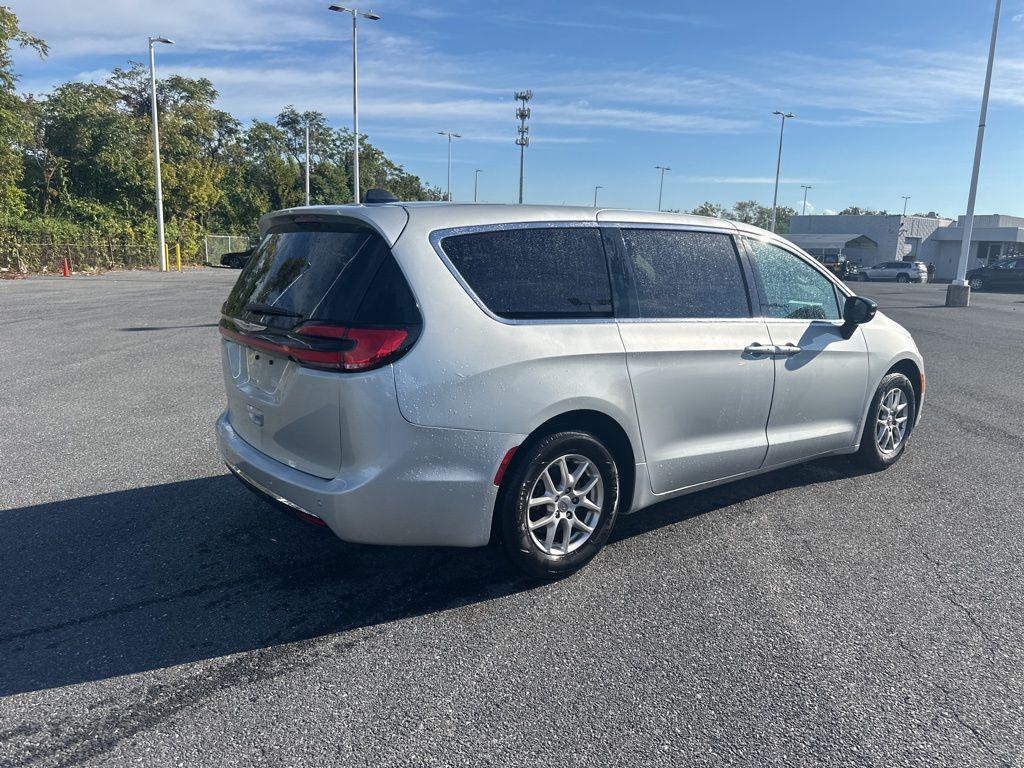 used 2024 Chrysler Pacifica car, priced at $31,800