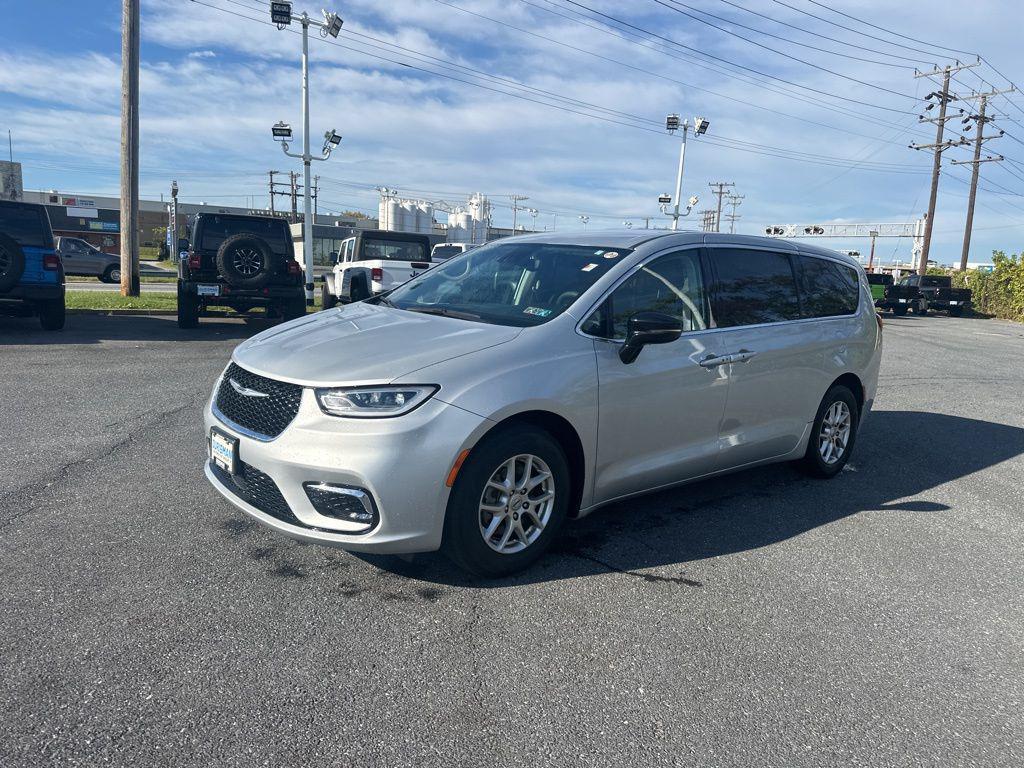 used 2024 Chrysler Pacifica car, priced at $31,800