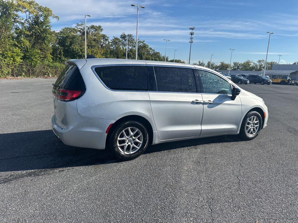 used 2024 Chrysler Pacifica car, priced at $31,800