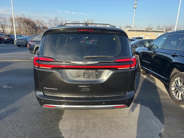 used 2021 Chrysler Pacifica car, priced at $21,500