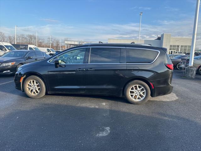 used 2021 Chrysler Pacifica car, priced at $21,500