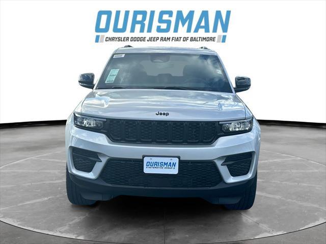 new 2025 Jeep Grand Cherokee car, priced at $43,370
