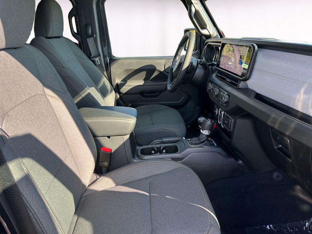 new 2026 Jeep Wrangler car, priced at $47,874