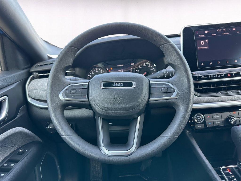 new 2025 Jeep Compass car, priced at $25,278
