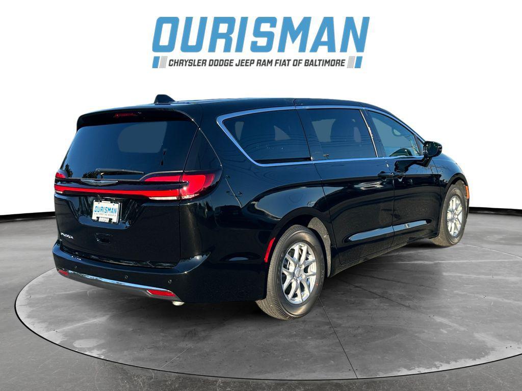 new 2026 Chrysler Pacifica car, priced at $39,340