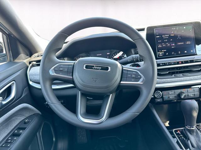 new 2025 Jeep Compass car, priced at $29,985