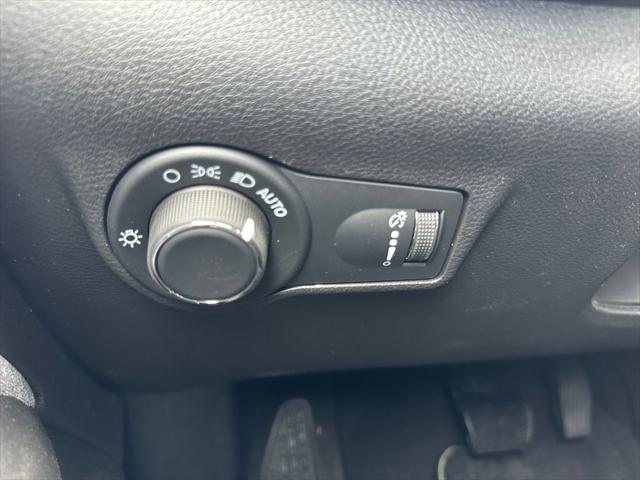 new 2025 Jeep Compass car, priced at $26,392
