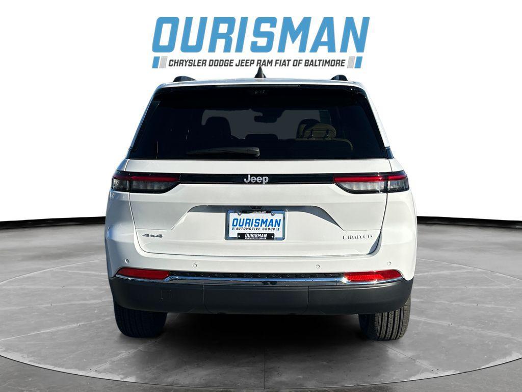 new 2025 Jeep Grand Cherokee car, priced at $45,991