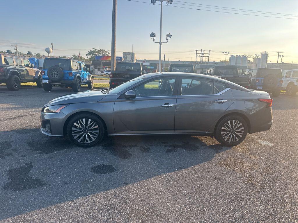 used 2023 Nissan Altima car, priced at $18,320