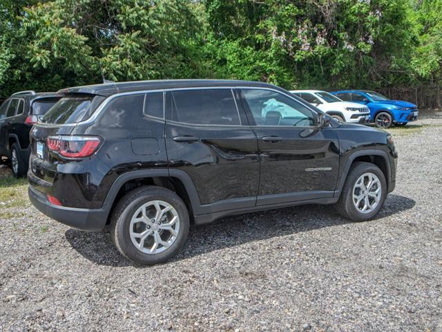 new 2024 Jeep Compass car, priced at $27,860