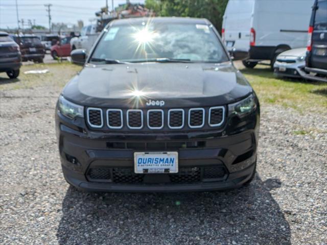 new 2024 Jeep Compass car, priced at $23,579