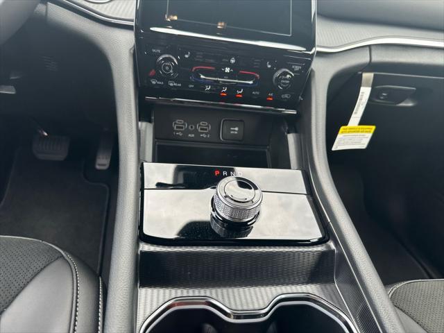 new 2025 Jeep Grand Cherokee car, priced at $43,370