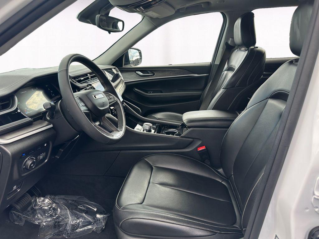used 2023 Jeep Grand Cherokee 4xe car, priced at $32,155