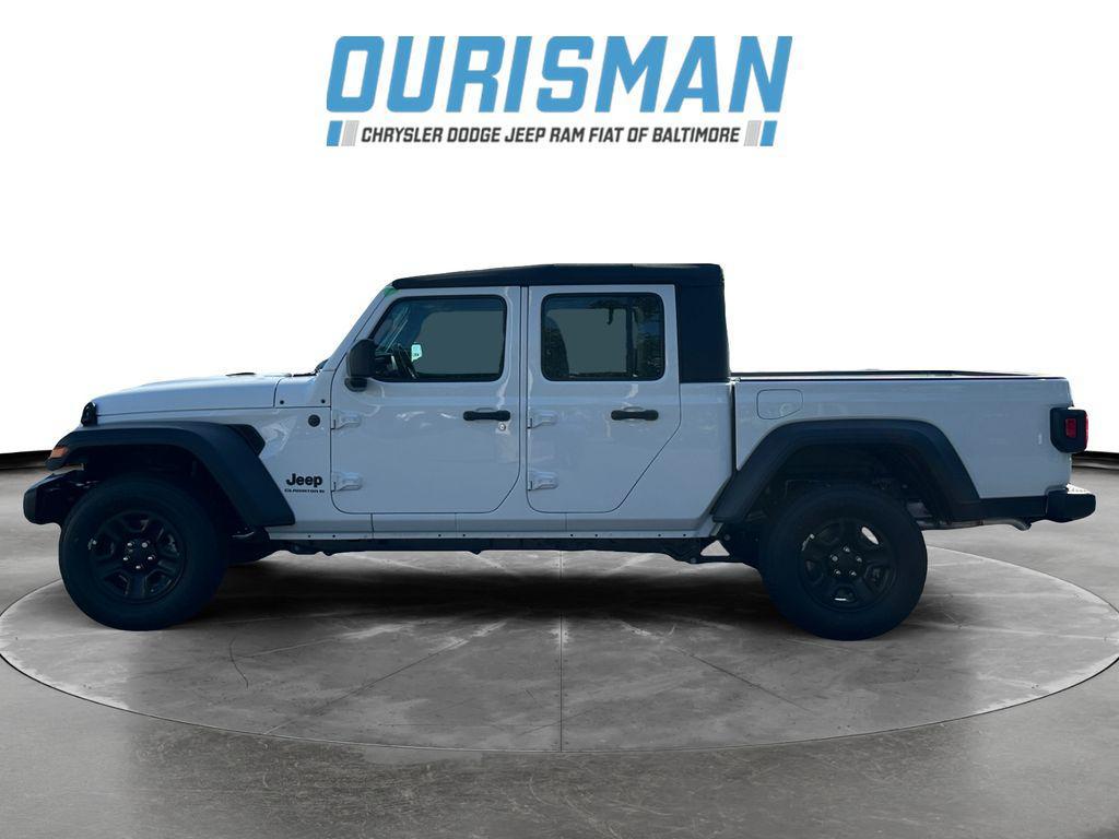 new 2025 Jeep Gladiator car, priced at $33,081