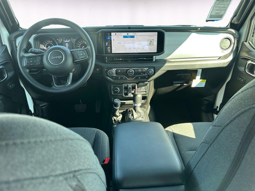 new 2025 Jeep Gladiator car, priced at $33,081