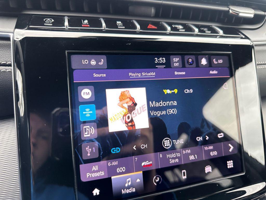 new 2025 Jeep Grand Cherokee car, priced at $39,695