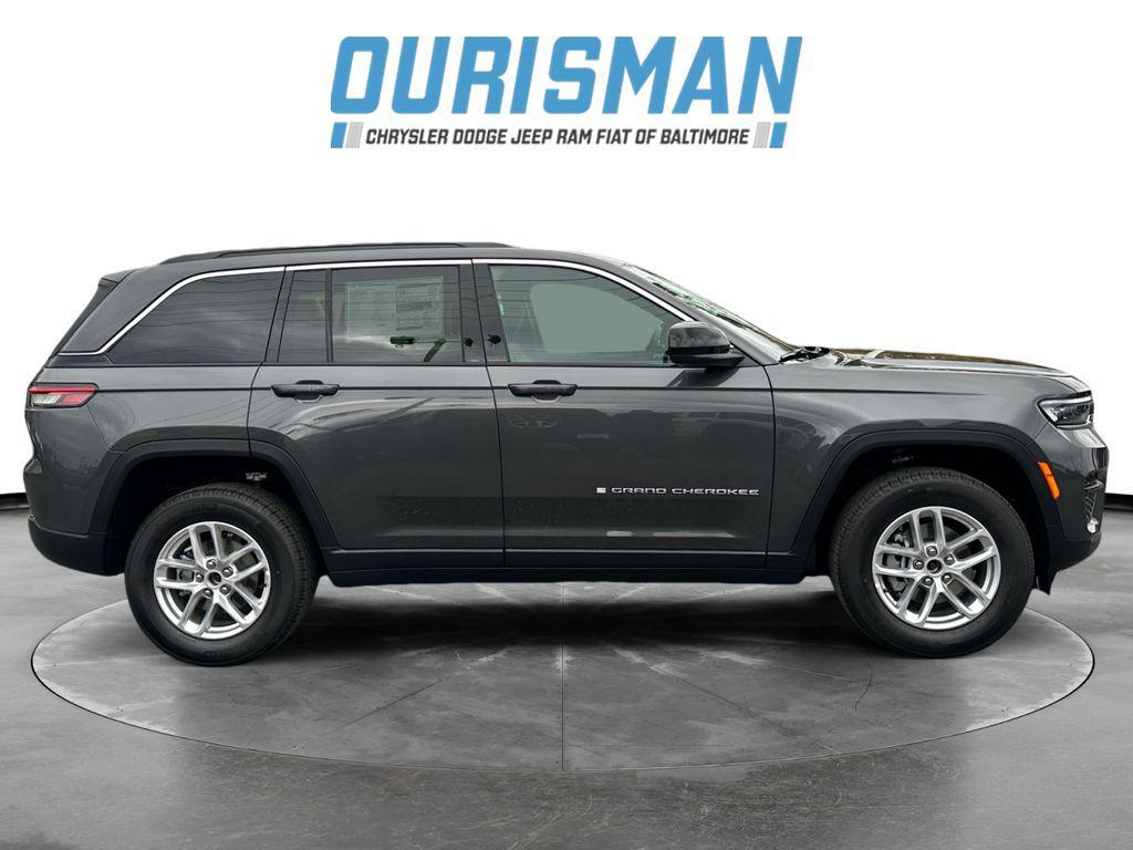 new 2025 Jeep Grand Cherokee car, priced at $39,695
