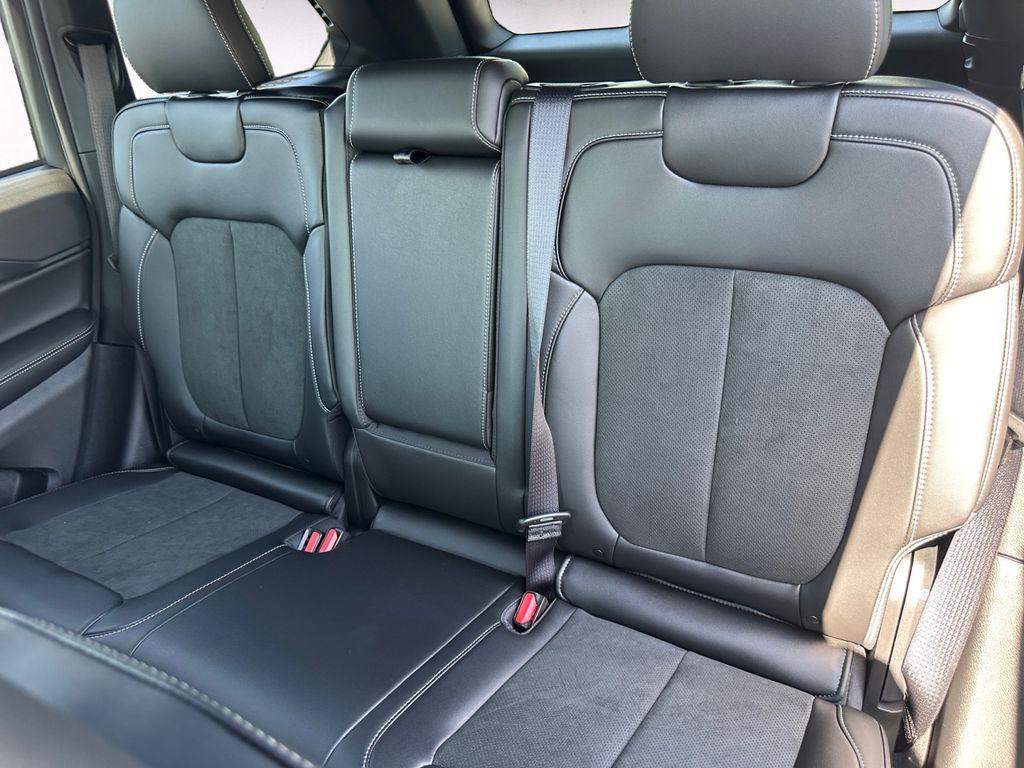 new 2025 Jeep Grand Cherokee car, priced at $42,286