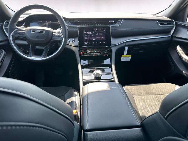 new 2025 Jeep Grand Cherokee car, priced at $41,286