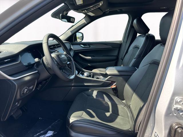 new 2025 Jeep Grand Cherokee car, priced at $41,286