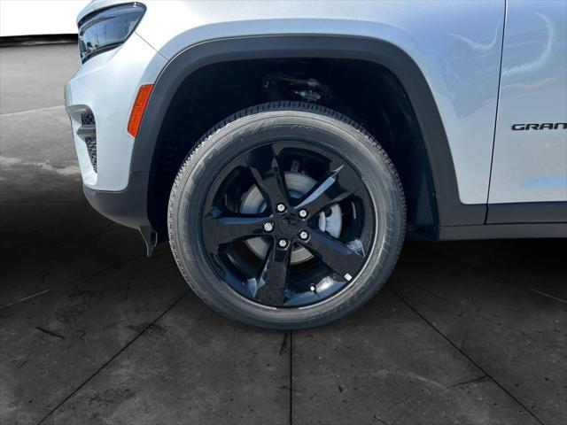new 2025 Jeep Grand Cherokee car, priced at $41,286
