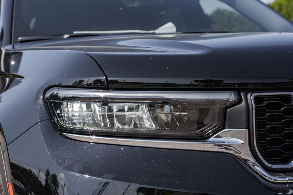 new 2025 Jeep Grand Cherokee car, priced at $35,274