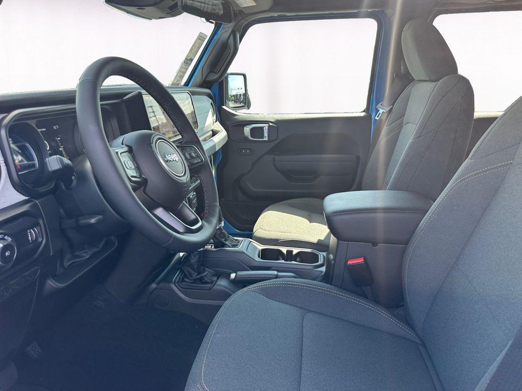 new 2025 Jeep Wrangler car, priced at $40,948
